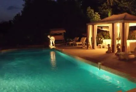 بيت للعطل Domaine Du Bigourdan *