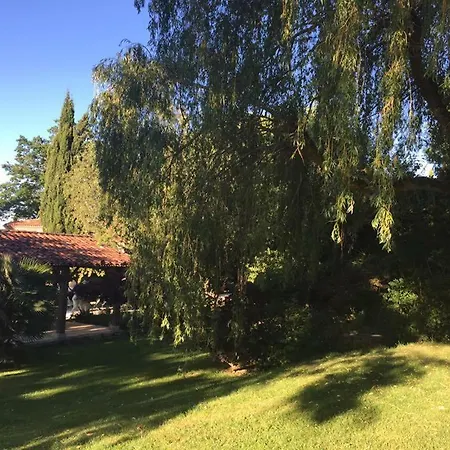 بيت للعطل Domaine Du Bigourdan
