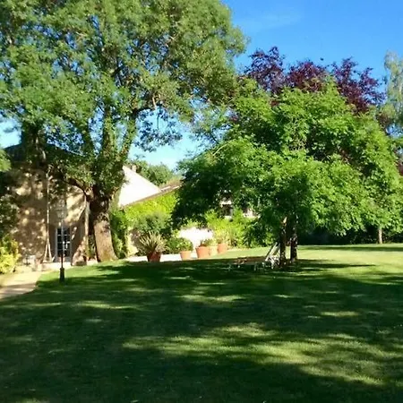 بيت للعطل Domaine Du Bigourdan *